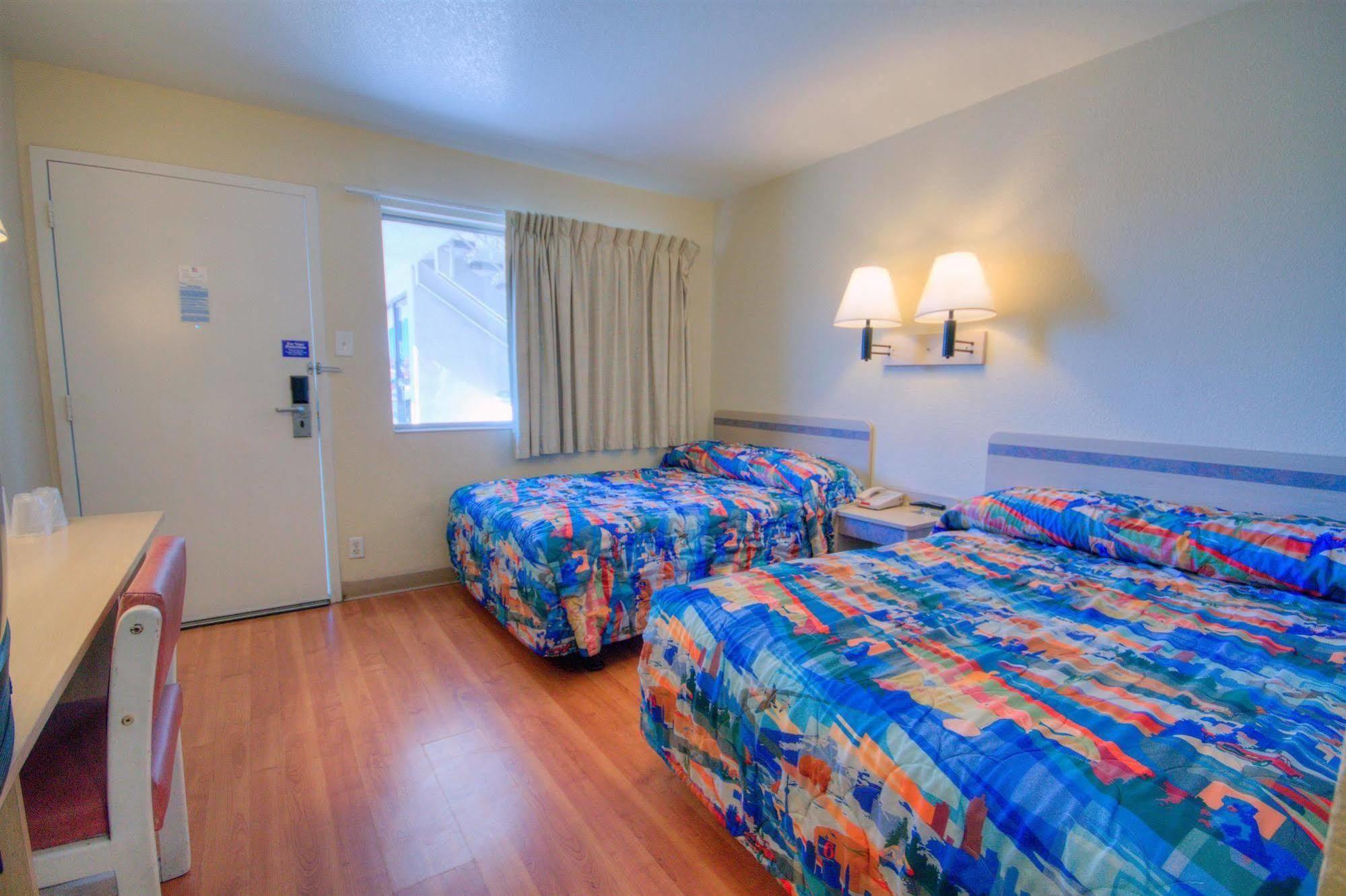 Rodeway Inn ลาสครูเซส ภายนอก รูปภาพ